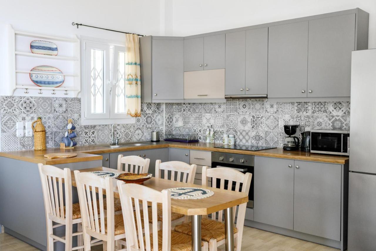Villa Cycladic With Sea View! Ioulis