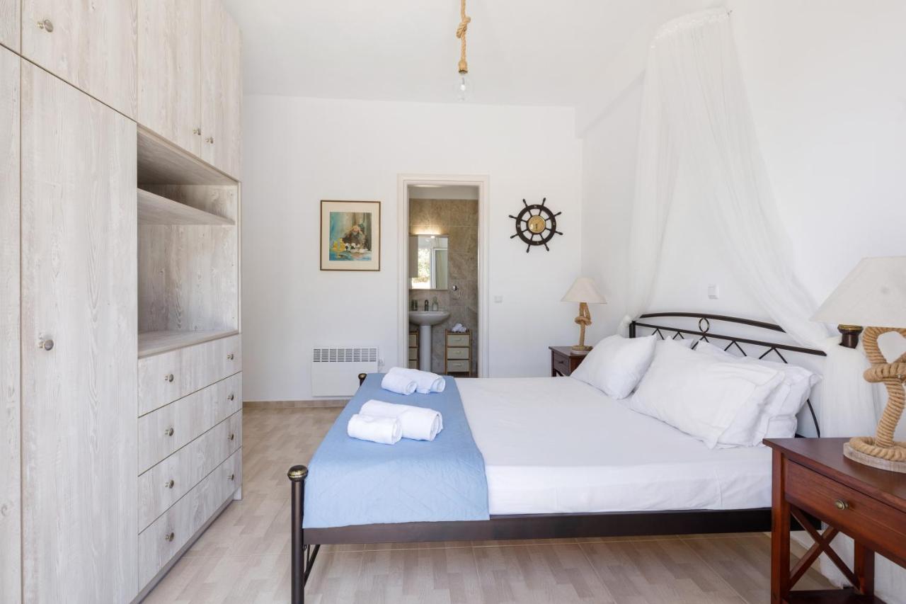Villa Cycladic With Sea View! *
